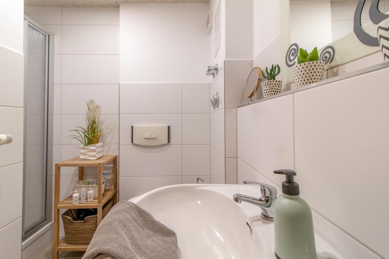 Modernes Apartment Im Gruenen I Balkon I Wlan I Stellplatz 施瓦岑贝格 外观 照片